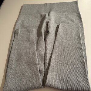 Women's Lemon Ribbed Leggings Size xl NWOT